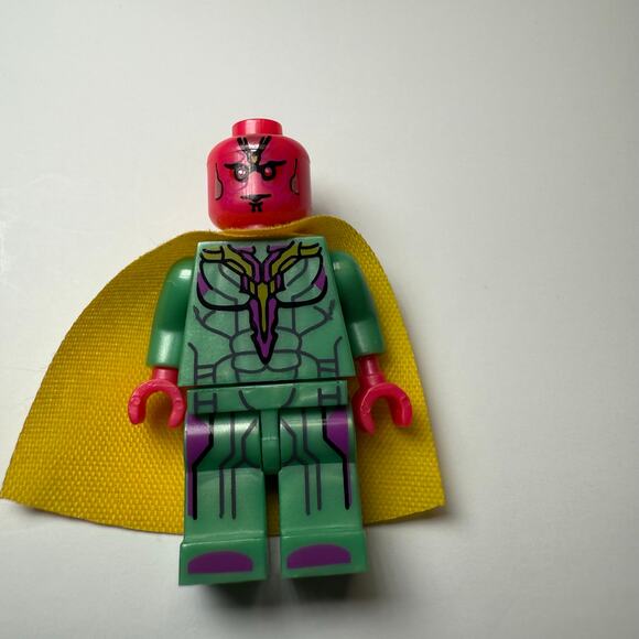 Lego Mini Figure Super Heroes Vision - Picture 2 of 3